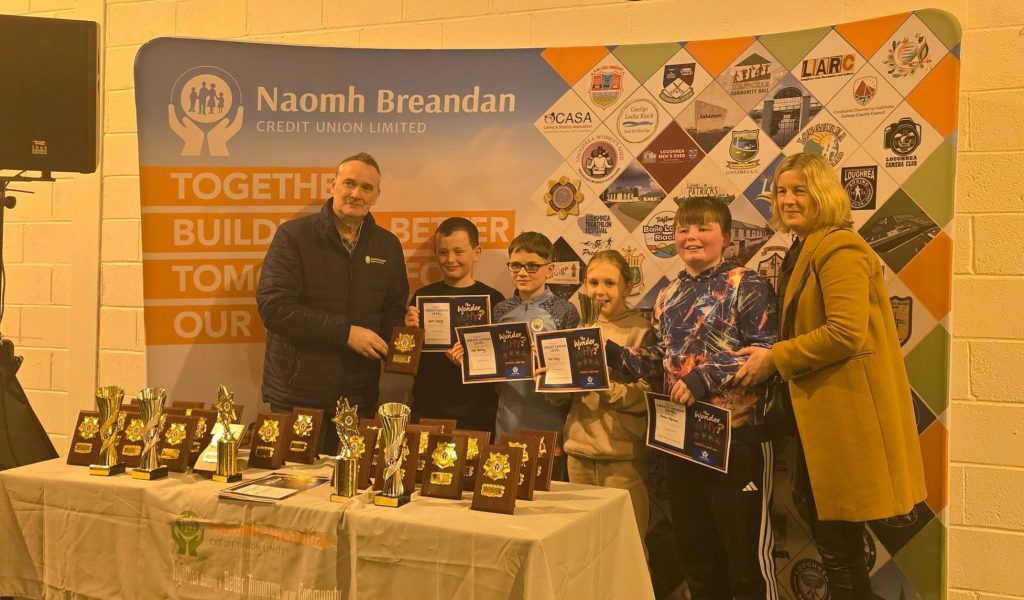 Kilchreest National School Under 11 team celebrating Credit Union Quiz success